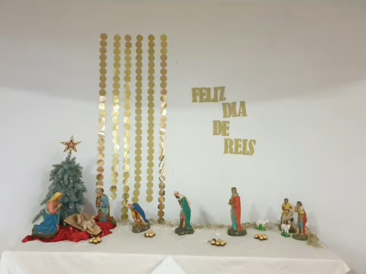 Comemoramos a chegada dos Reis Magos ao Presépio