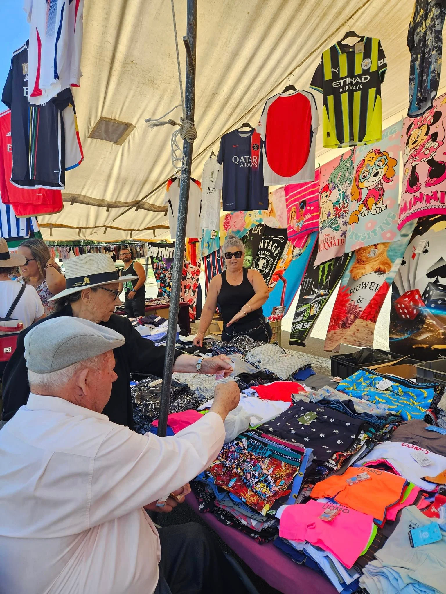 Feira do Emigrante em Sendim 1